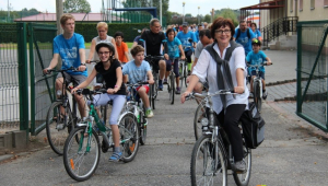 250 rowerzystów przejechało koroną zapory w Goczałkowicach